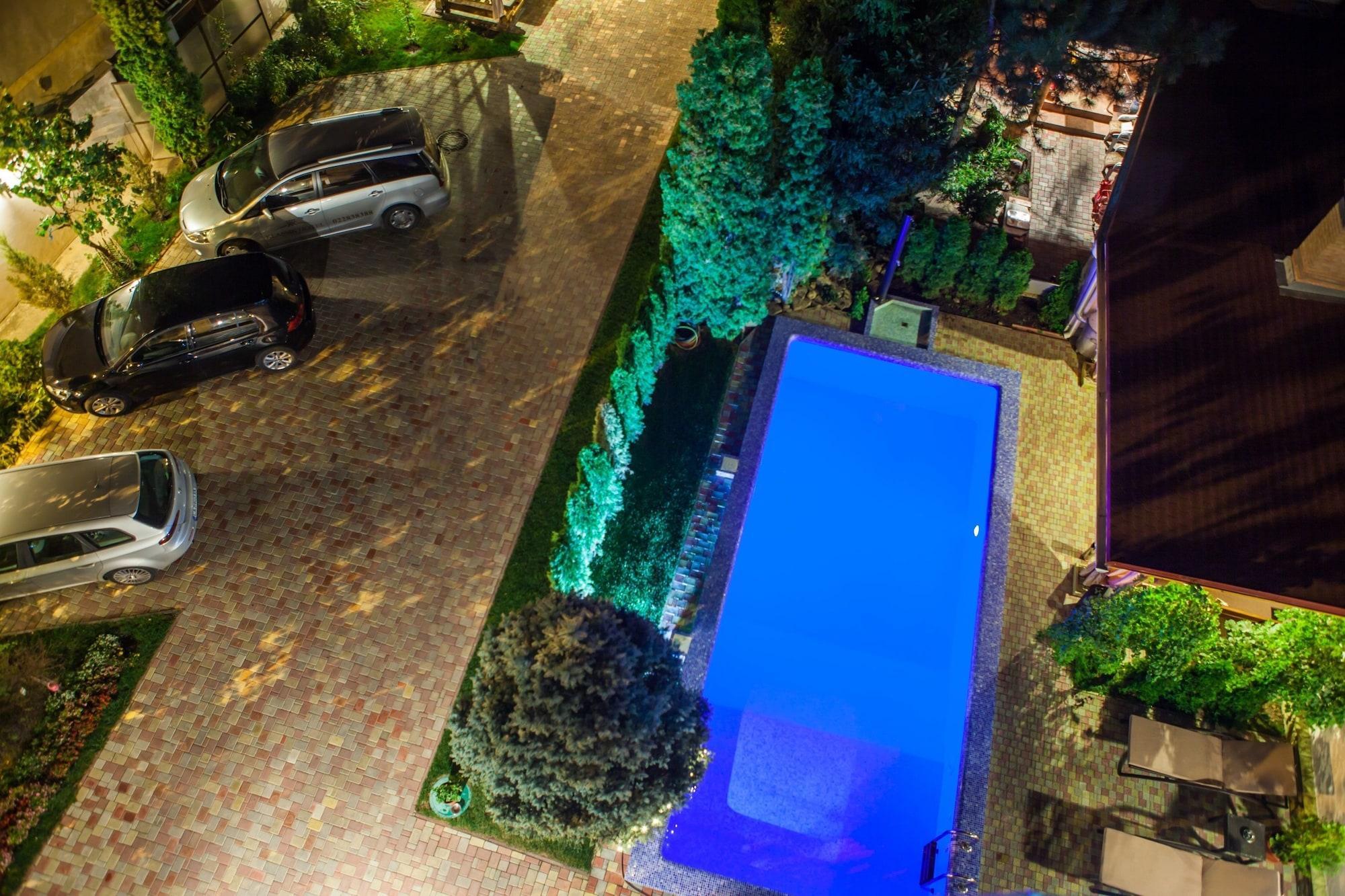 Klassik Hotel Chişinău Eksteriør billede