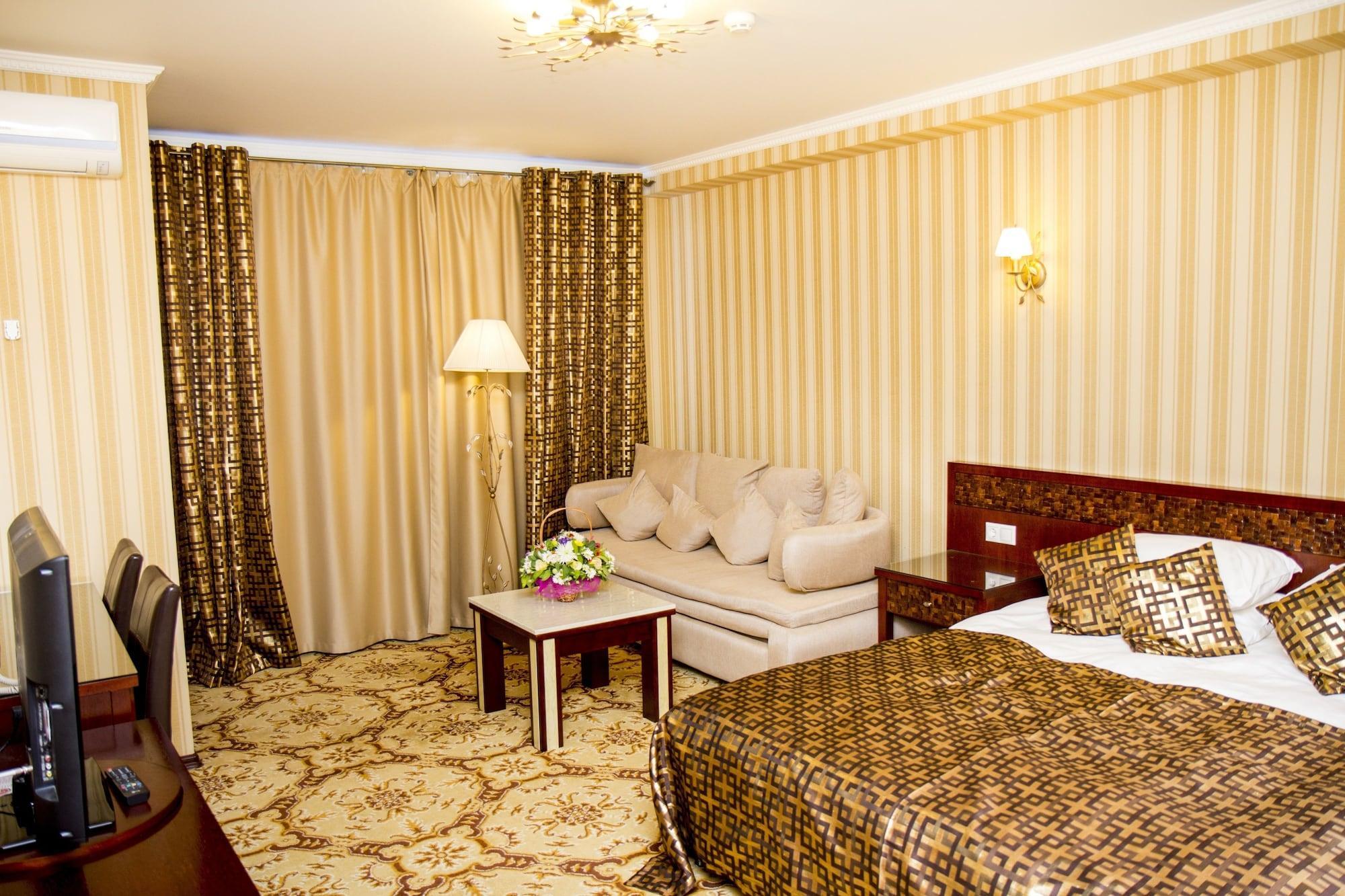 Klassik Hotel Chişinău Eksteriør billede