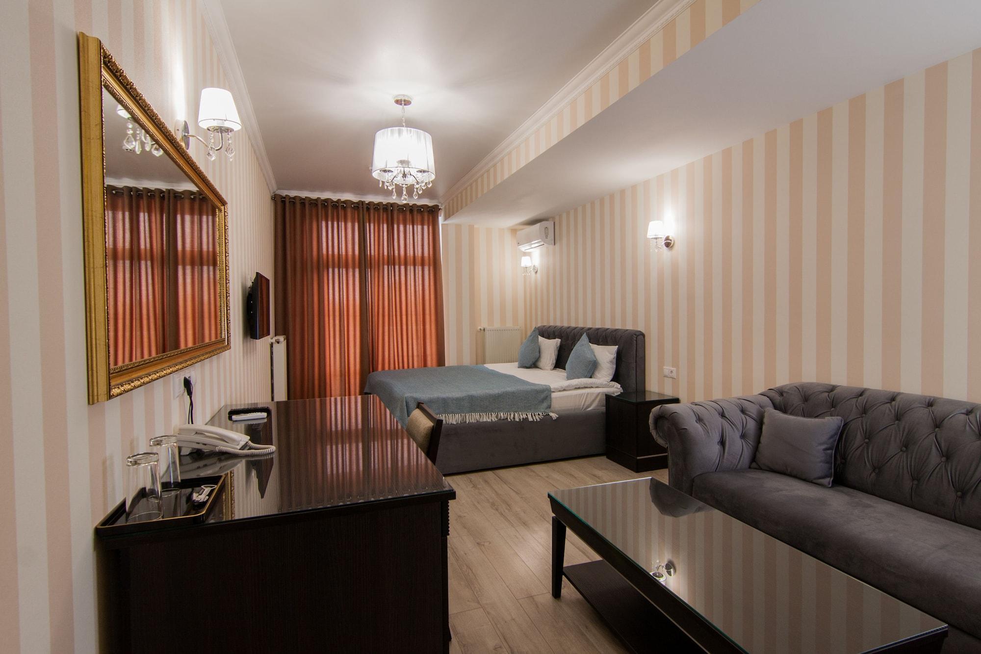 Klassik Hotel Chişinău Eksteriør billede