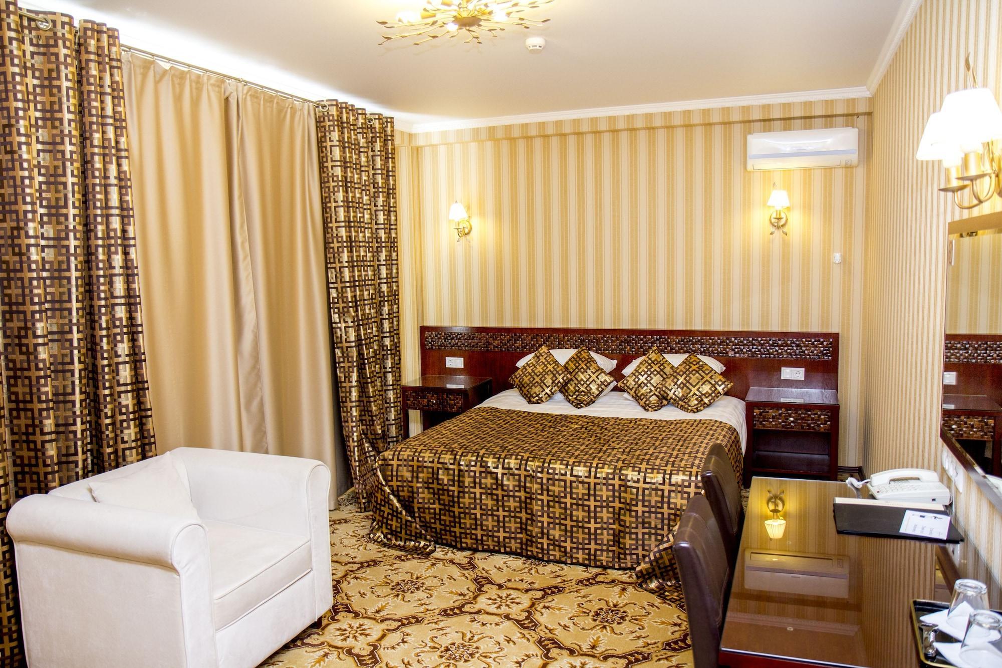 Klassik Hotel Chişinău Eksteriør billede