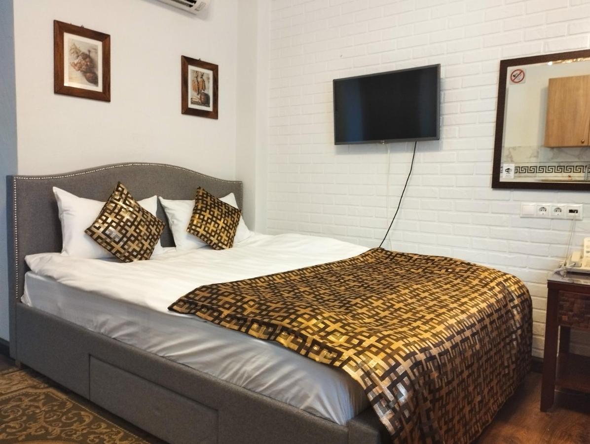 Klassik Hotel Chişinău Eksteriør billede